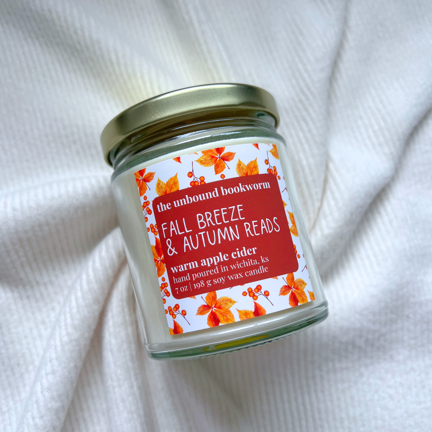 Fall Breeze & Autumn Reads Book Candle | 7 oz Soy Candle